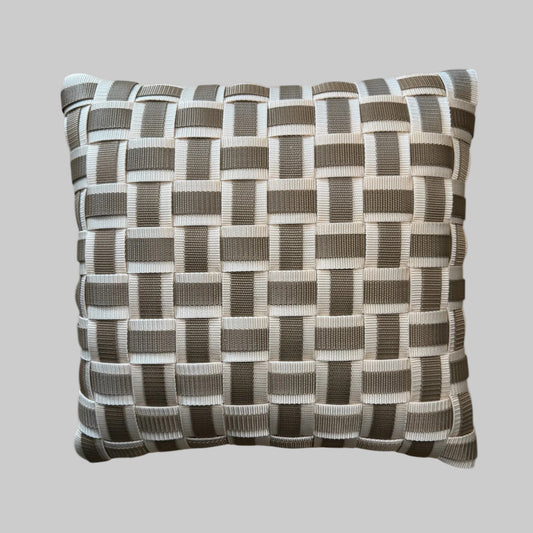 WOOVE Handgewebtes Designer-Kissen - Grid Ästhetik in Creme & Beige / Kissenbezug - WOOVE