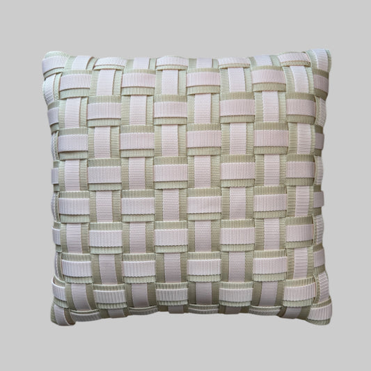 WOOVE Handgewebtes Designer-Kissen - Grid Ästhetik in Creme & Puderrosa / Kissenbezug