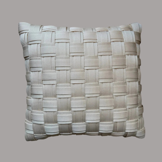 WOOVE Handgewebtes Designer-Kissen - Grid Ästhetik in Creme / Kissenbezug