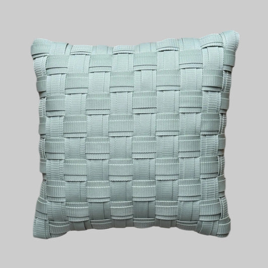 WOOVE Handgewebtes Designer-Kissen - Grid Ästhetik in Eukalyptus l Kissenbezug - WOOVE