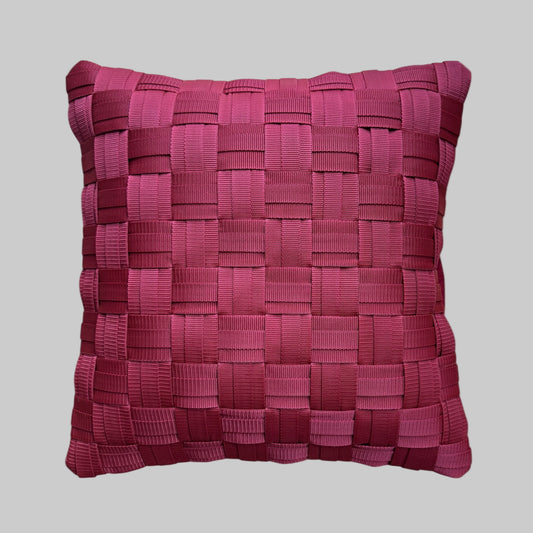 WOOVE Handgewebtes Designer-Kissen - Grid Ästhetik in Bordeaux / Kissenbezug