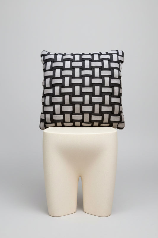 Cora - Handgewebtes Design-Kissen