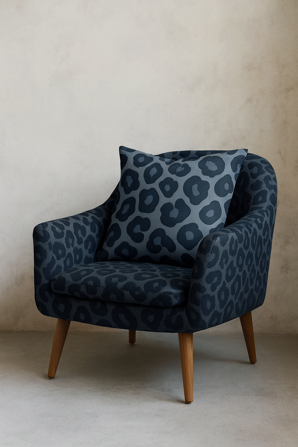 NOA.HOME. / Bold Leopard Azure / Print-Kissenbezug incl. Füllung - WOOVE