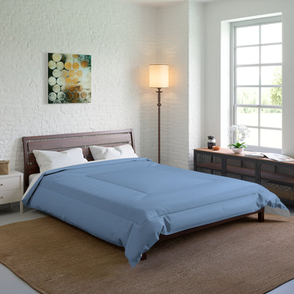 Design Comforter – stilvolle Tagesdecke mit weichem Griff - Dusty Blue - WOOVE