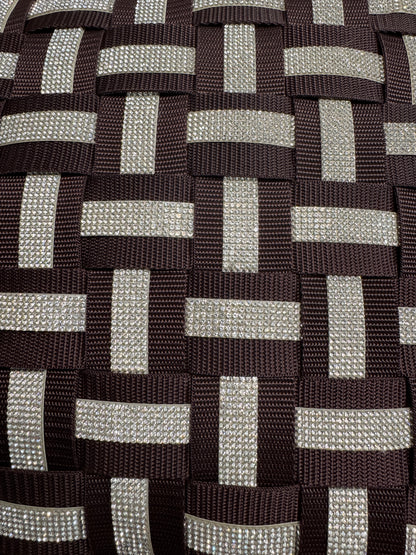 01 DIAMOND THREADS3 Dark brown with rhinestones in silver l Cushion cover