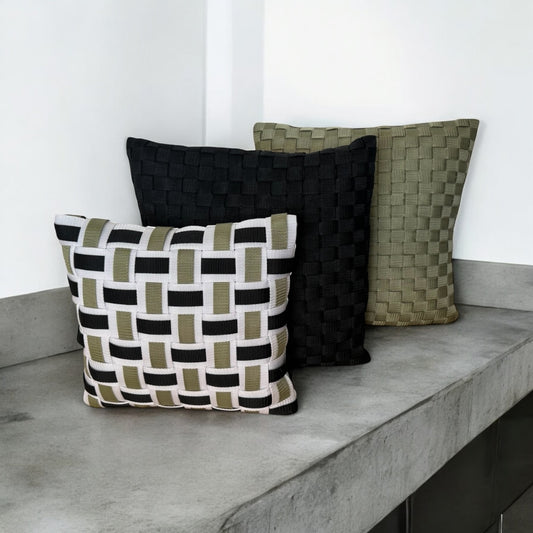 04 MOSS11 White, Black &amp; Olive l Cushion Cover