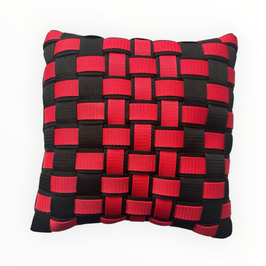 02 BAUHAUS VIBES10 Black &amp; Red l Cushion Cover