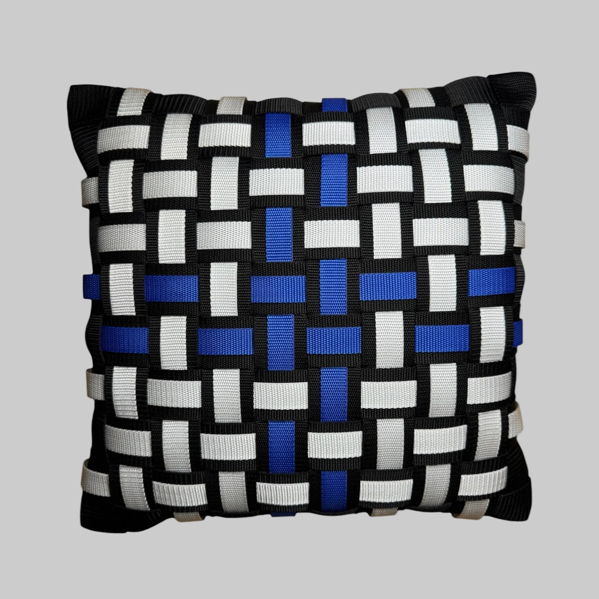 NEON GRID ELECTRIC BLUE Neonmix l Kissenbezug - WOOVE