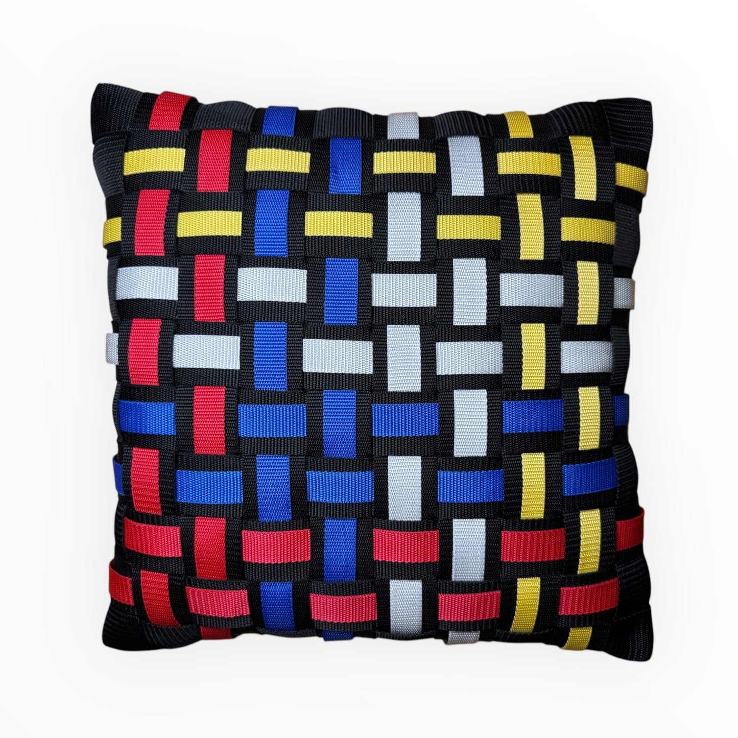 02 ABSOLUT LONDON Multicolor l Cushion cover