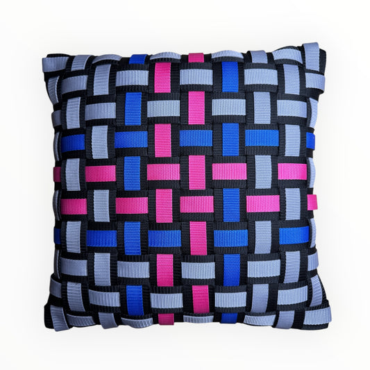 02  PIXEL CLASH Grau & Pink l Kissenbezug - WOOVE