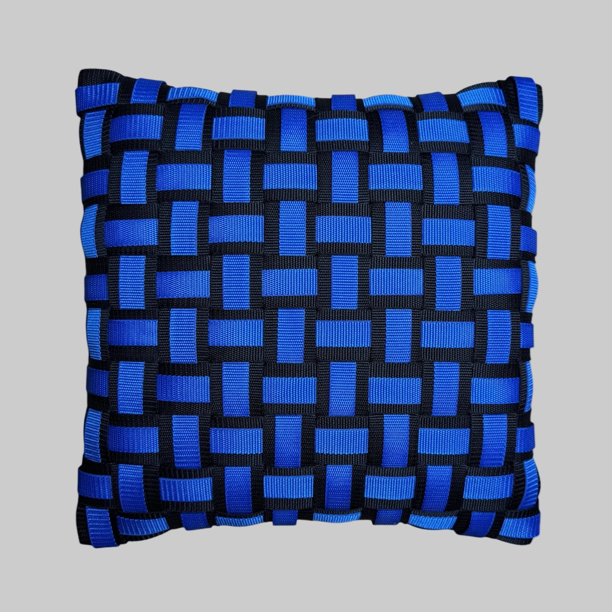 BLUE SIGNAL Schwarz & Blau l Kissenbezug - WOOVE