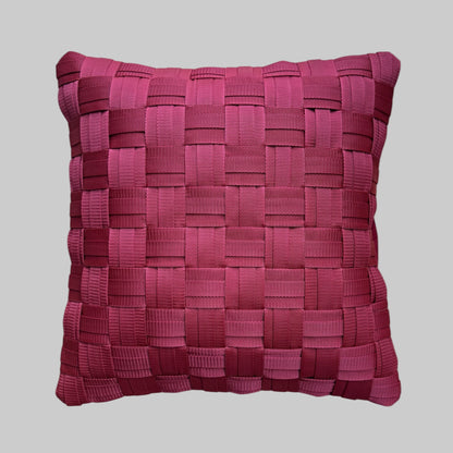 WOOVE Handgewebtes Designer-Kissen  - Grid Ästhetik in Bordeaux / Kissenbezug - WOOVE