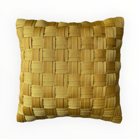 WOOVE Handgewebtes Designer-Kissen  - Grid Ästhetik in Senfgelb / Kissenbezug - WOOVE