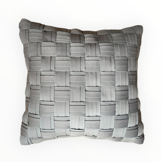 WOOVE Handgewebtes Designer-Kissen  - Grid Ästhetik in Grau / Kissenbezug - WOOVE