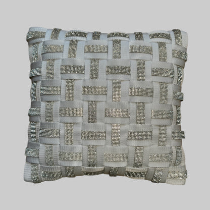 WOOVE Handgewebtes Designer-Kissen  - Grid Ästhetik in Weiß mit Silberstrass / Kissenbezug / Luxury Edition - WOOVE