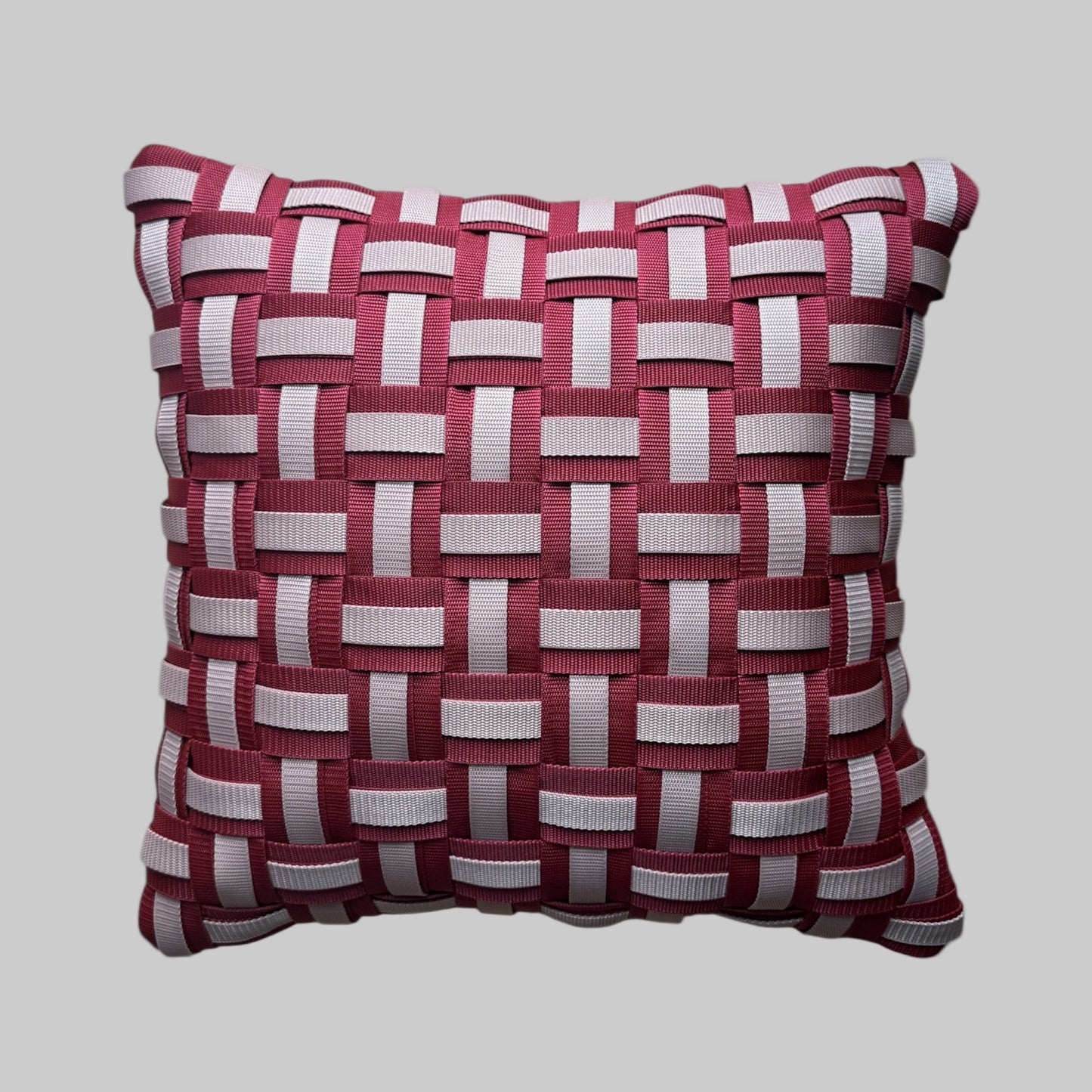 WOOVE Handgewebtes Designer-Kissen  - Grid Ästhetik in Bordeaux & Rosebeige / Kissenbezug - WOOVE