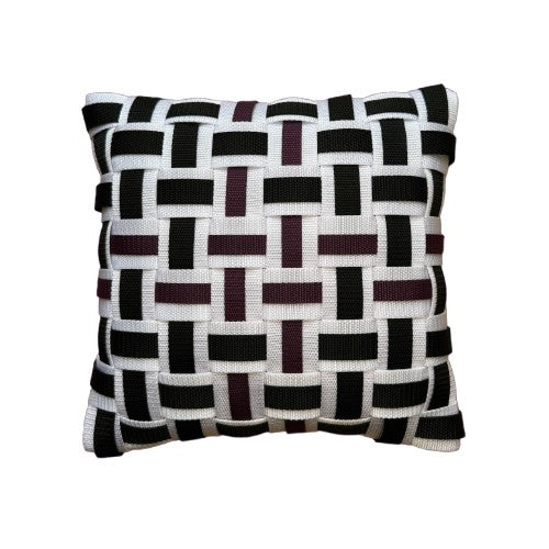 06 WILD PLUM3 White, Black &amp; Plum l Cushion cover