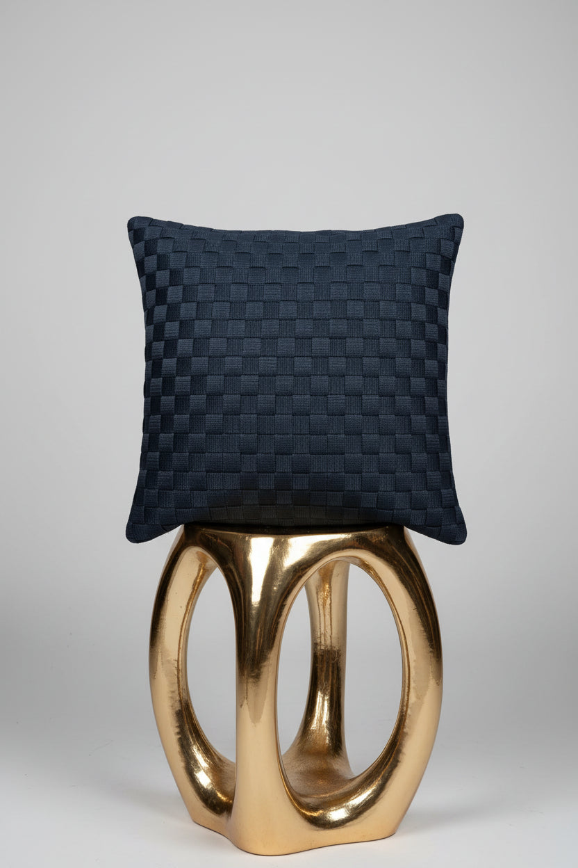 Tar - Handgewebtes Design-Kissen / Onyx